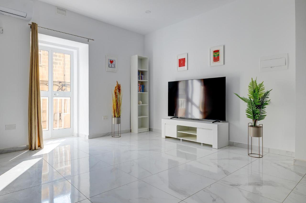 Modern Family Holiday Retreat In Gzira Sliema Exterior photo